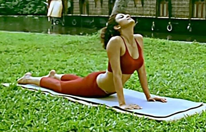 Bhujangasana Shilpa Shetty Weight Loss Yoga